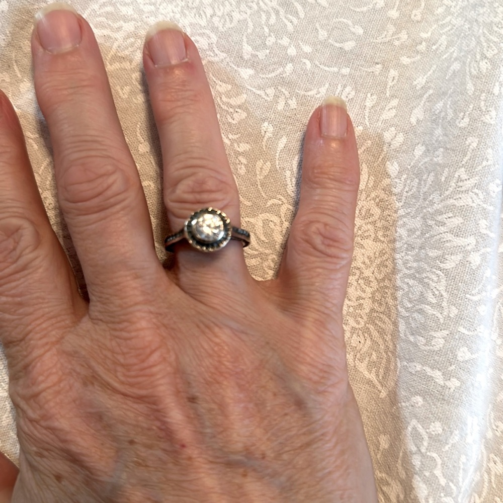 Retired Silpada 925 Hand Hammered Crystal Quartz Stone Ring size 8